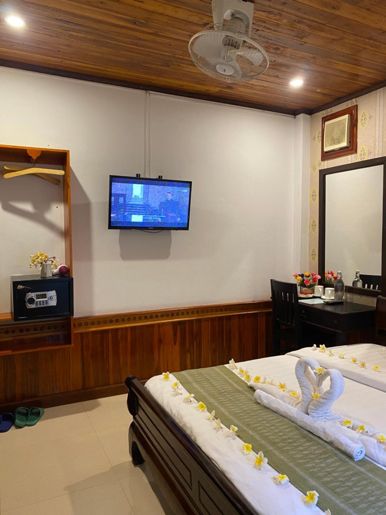 Golden Lotus Place Луанг Прабанг Екстериор снимка