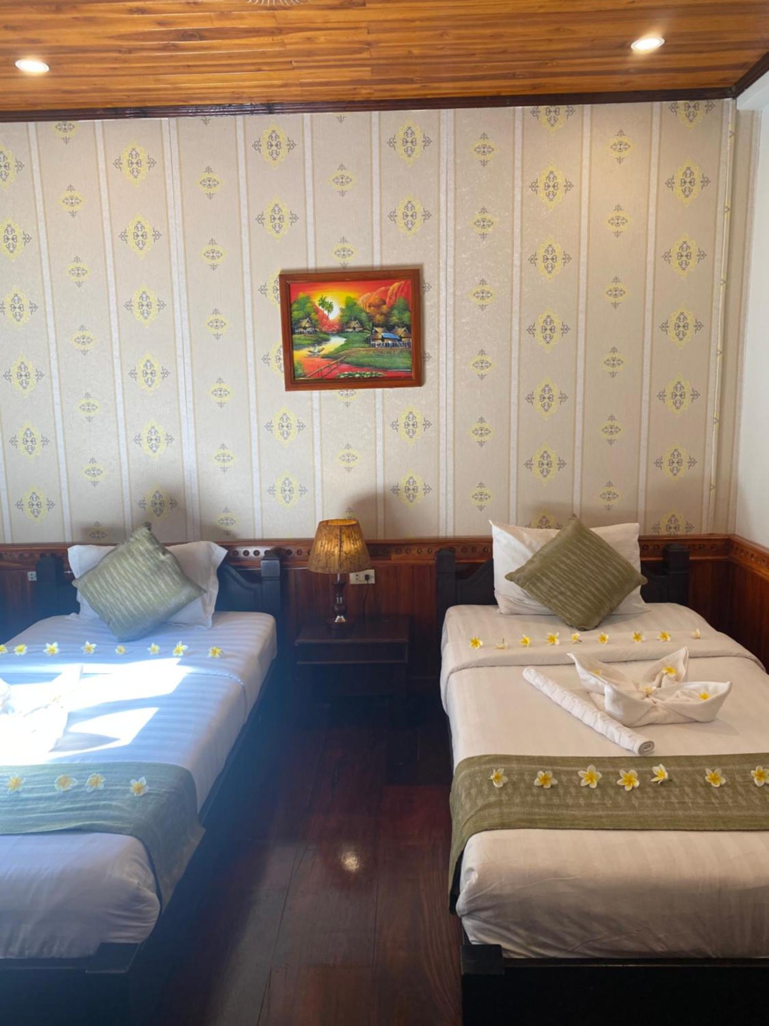 Golden Lotus Place Луанг Прабанг Екстериор снимка