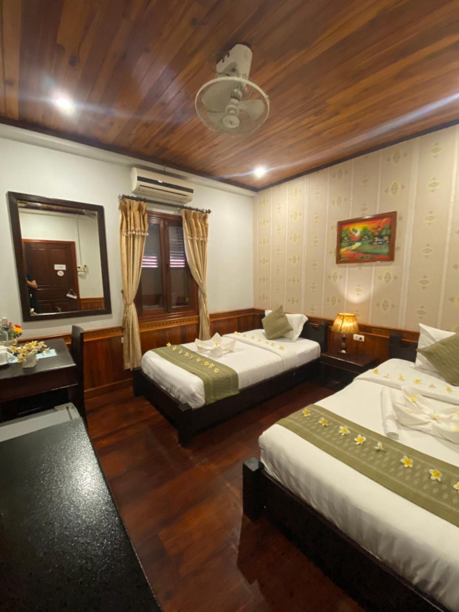 Golden Lotus Place Луанг Прабанг Екстериор снимка