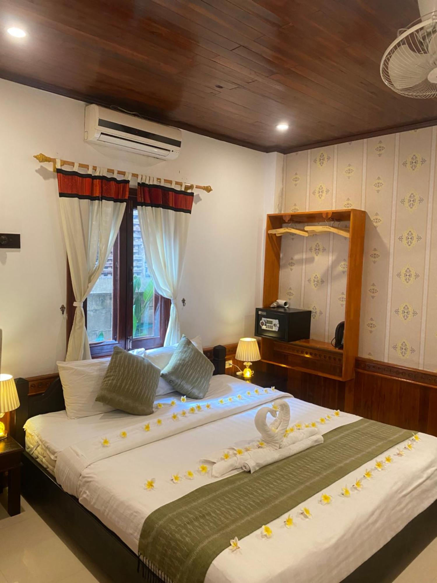 Golden Lotus Place Луанг Прабанг Екстериор снимка