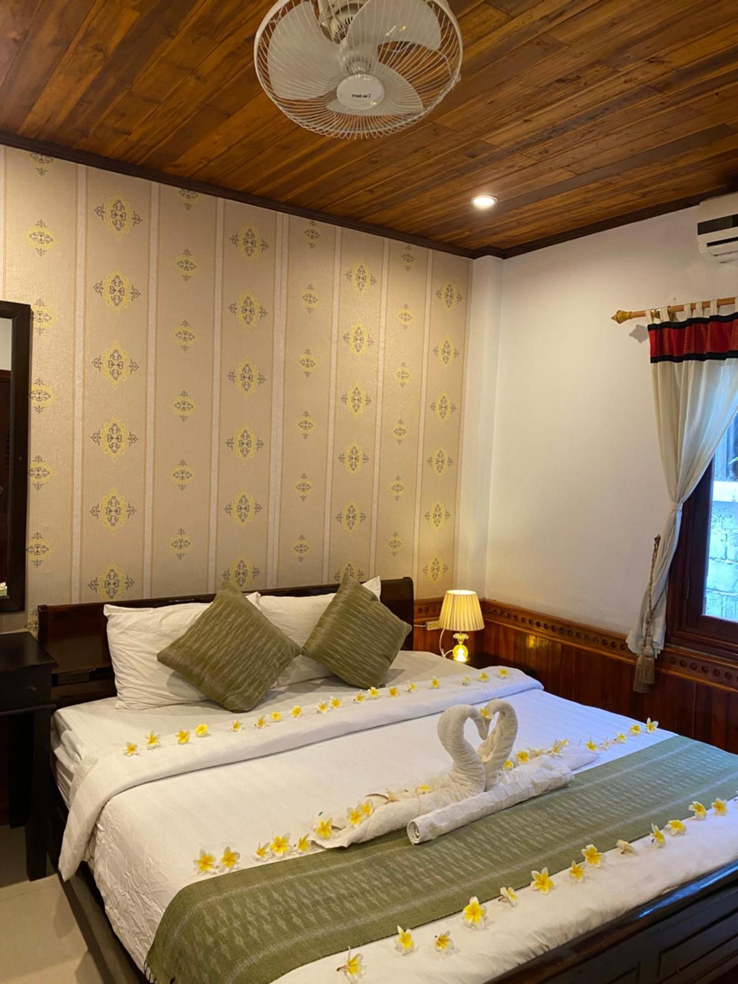 Golden Lotus Place Луанг Прабанг Екстериор снимка