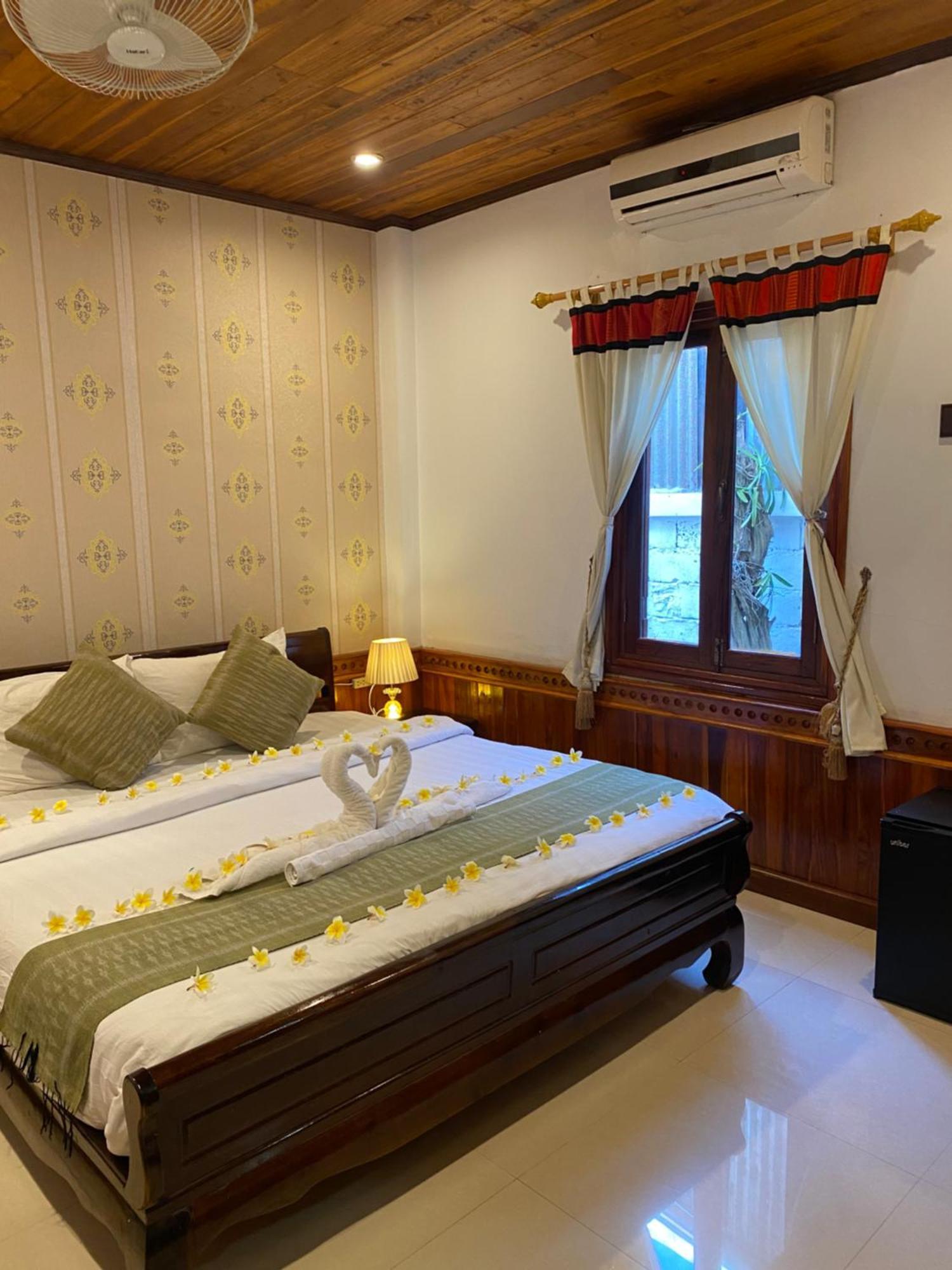 Golden Lotus Place Луанг Прабанг Екстериор снимка