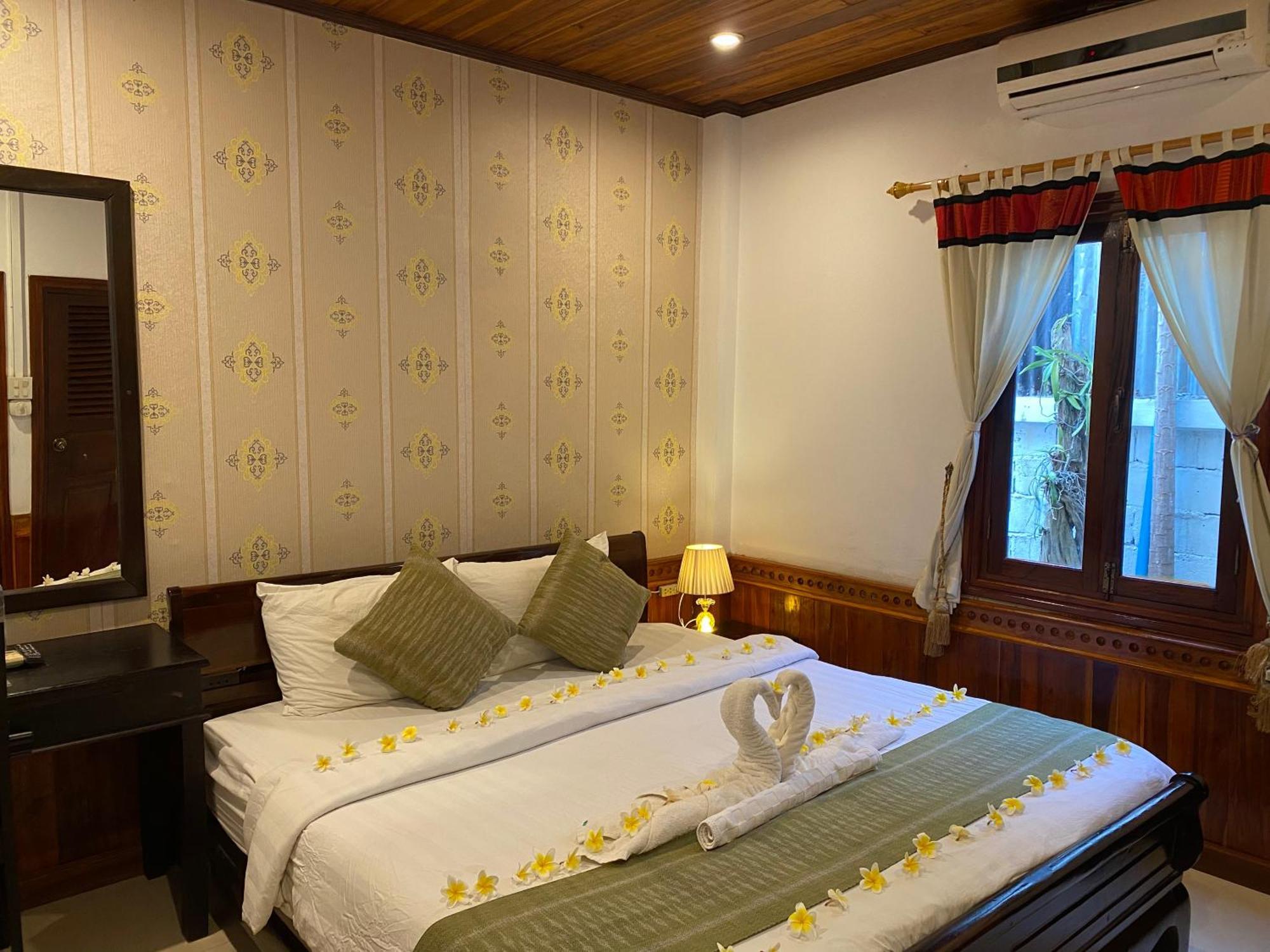 Golden Lotus Place Луанг Прабанг Екстериор снимка