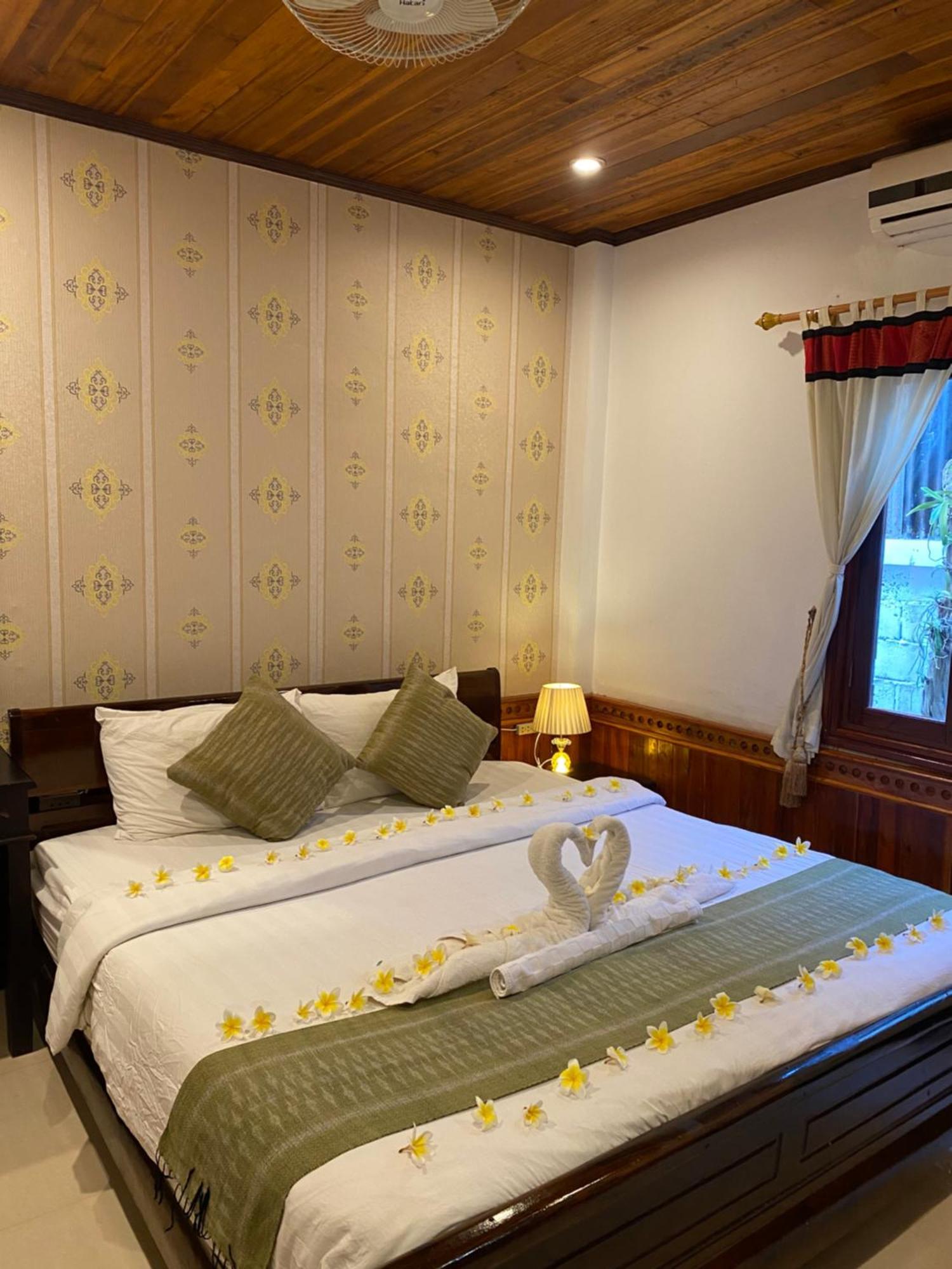 Golden Lotus Place Луанг Прабанг Екстериор снимка