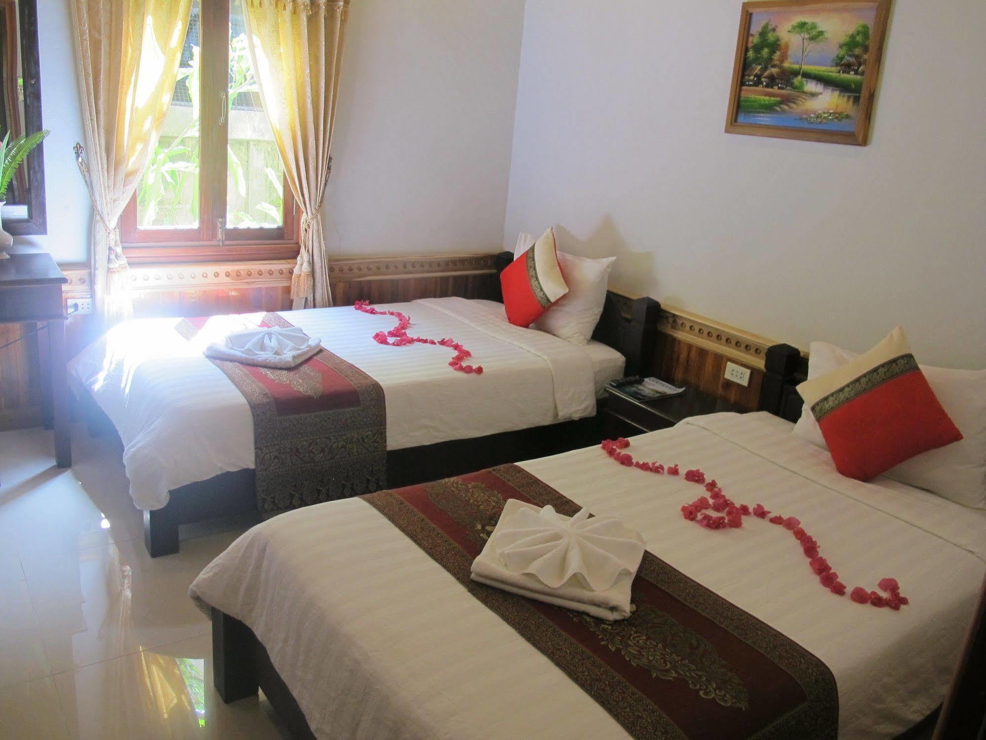 Golden Lotus Place Луанг Прабанг Екстериор снимка