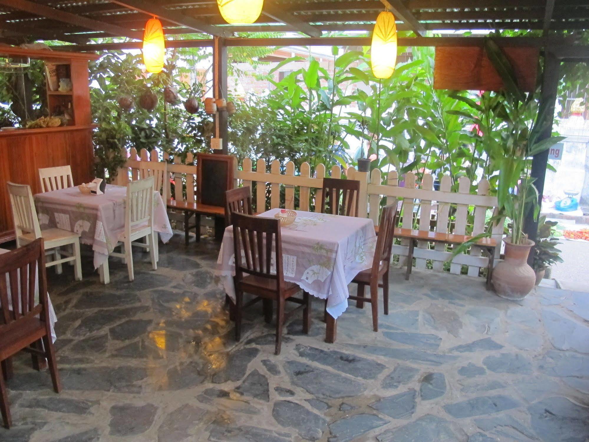 Golden Lotus Place Луанг Прабанг Екстериор снимка